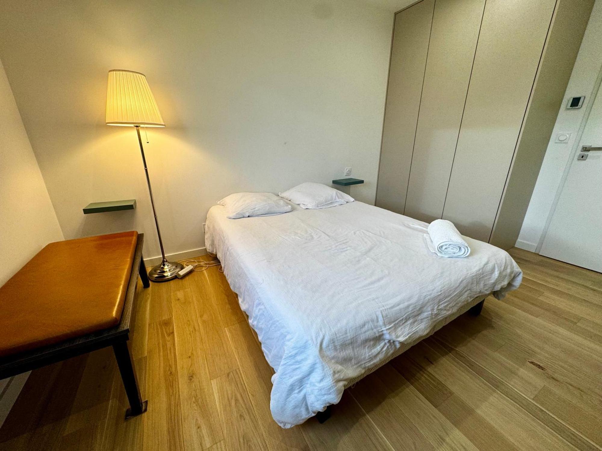 Chambre Privee Climatisee Avec Salle De Bains Partagee-Le Sapin Genay (Rhone) Экстерьер фото
