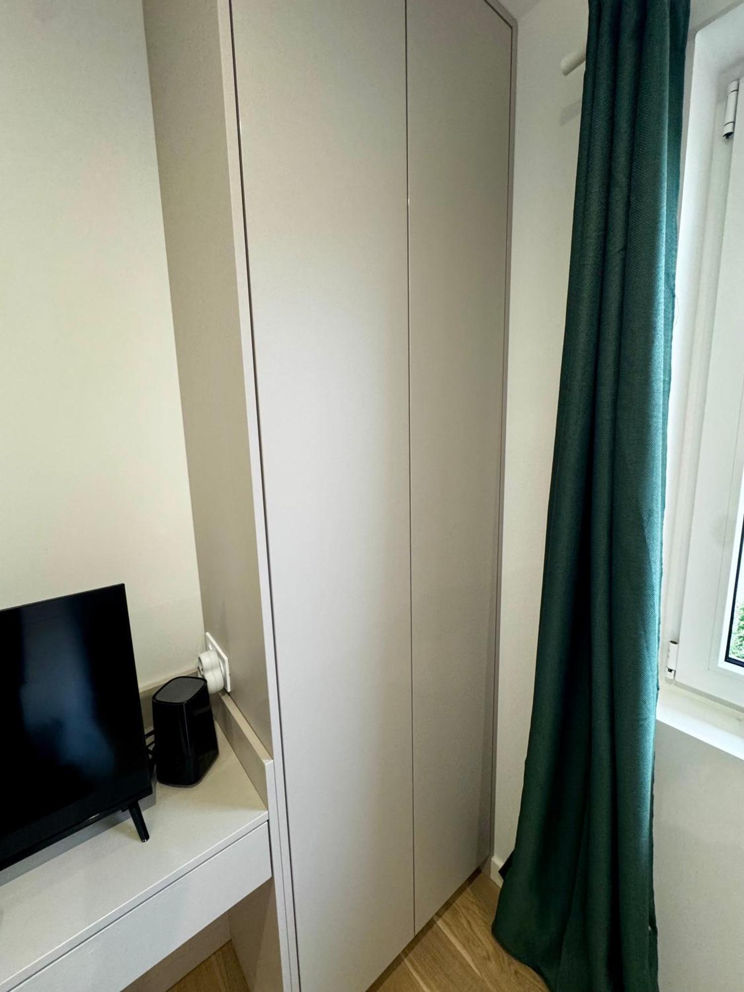 Chambre Privee Climatisee Avec Salle De Bains Partagee-Le Sapin Genay (Rhone) Экстерьер фото