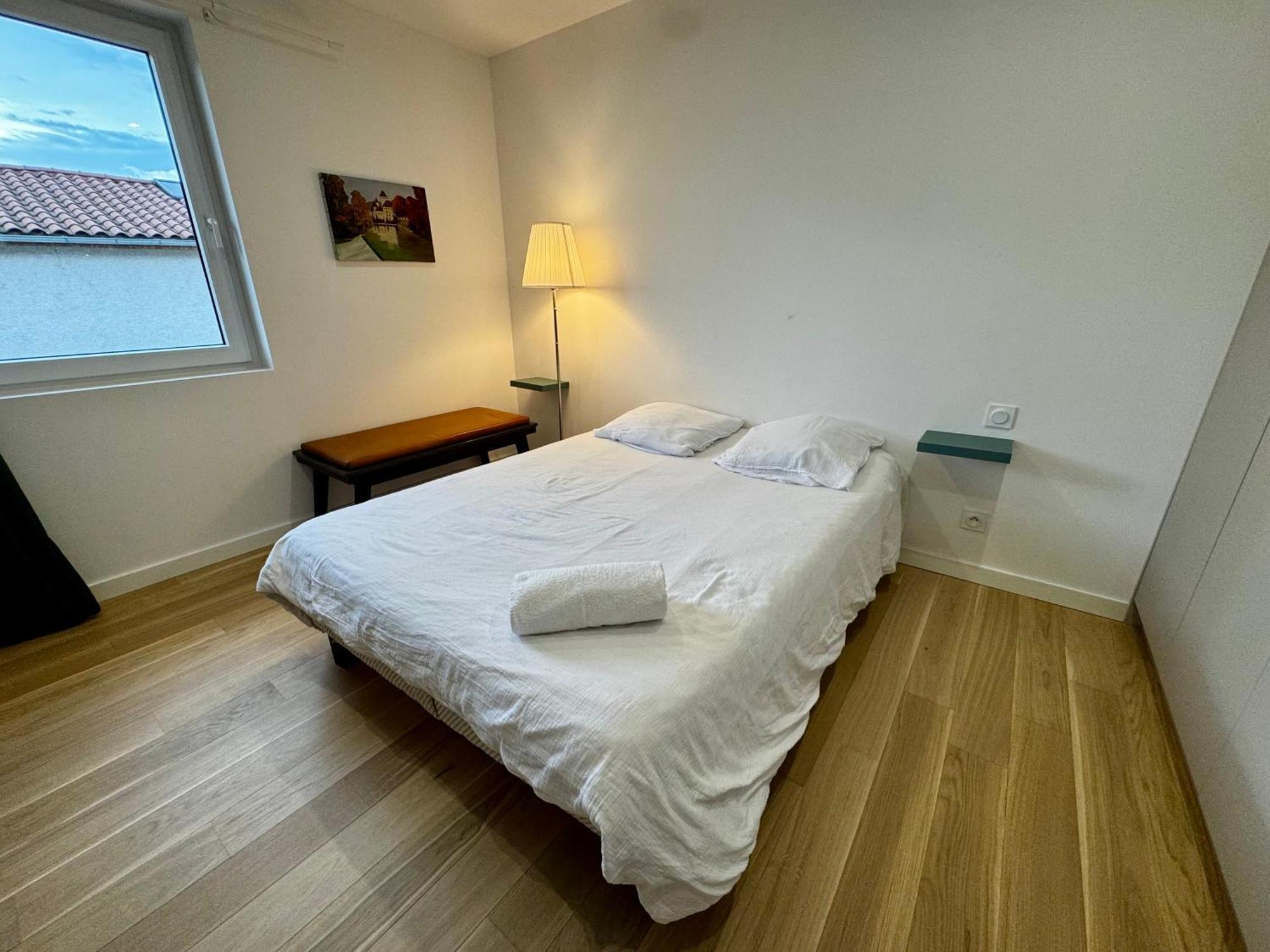 Chambre Privee Climatisee Avec Salle De Bains Partagee-Le Sapin Genay (Rhone) Экстерьер фото